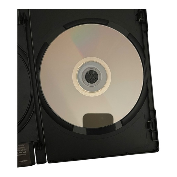 The Hunger Games DVD Two Discs NWOT - Picture 6 of 6